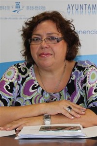 “Esta acción formativa aborda la posición de la mujer ante el mercado laboral y la búsqueda activa de empleo”, ha explicado la concejala de Empleo, Encarnación González.