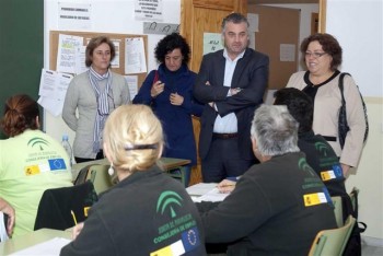 Se trata de los cursos de Mantenedor-Reparador de Instalaciones de Climatización y de Atención Sociosanitaria a Personas Dependientes.  