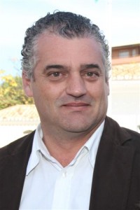 “Únicamente le pedimos al gobierno provincial de Elías Bendodo el mismo trato que otros ayuntamientos que gobierna su partido, como Ronda o Antequera”, ha defendido el alcalde Javier Carnero.