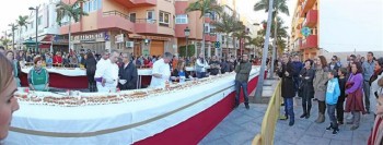 La avenida Blas Infante acogió el gran roscón