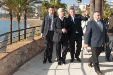 Alonso destaca la relevancia de este programa, con medidas para la mejora de la movilidad, regeneración ambiental y ampliación de equipamientos 