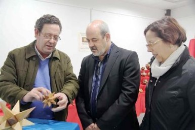 El concejal de Cultura, Francisco Artacho, ha sido el encargado de inaugurar esta singular muestra