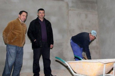 “Un operario gestionará el taller, en el que desarrollaremos pequeñas actuaciones de cerrajería y herrería”, ha anunciado el concejal de Servicios Operativos, Juan José Jiménez.