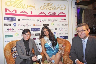 La ya candidata a Miss España fue presentada a los medios de comunicación locales el pasado viernes 10 en el bar Monet del Puerto Deportivo.