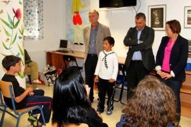 La biblioteca cuenta con una superficie de 65 metros cuadrados, y ya dispone de 1.500 libros clasificados.