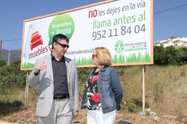 “El objetivo de esta campaña es concienciar a los vecinos de que, con su colaboración, podemos mantener una ciudad mucho más limpia”, ha explicado el edil de Servicios Operativos, Juan José Jiménez.