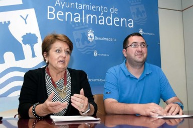 “Algunos vecinos desconocían que las compañías de seguros solo cubren los cinco primeros años de alquiler del nicho, y después es necesario renovar el contrato”, ha explicado la concejala de Sanidad, María del Carmen Florido.