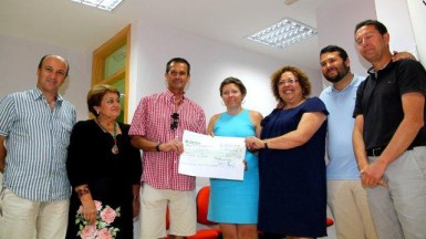 "Quiero agradecer esta iniciativa conjunta del Patronato Deportivo Municipal, el Club de Atletismo Arroyo de la Miel y la Concejalía de Igualdad, así como la colaboración del Instituto Andaluz de la Mujer en este proyecto solidario”, ha declarado la edil de Igualdad, Encarnación González.