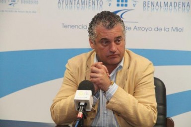 “Todos los desacuerdos que han podido surgir con Salido han sido originados por nuestro empeño de desarrollar todo el proceso administrativo para la ampliación del Puerto con luz y taquígrafos”, ha declarado el alcalde Javier Carnero.
