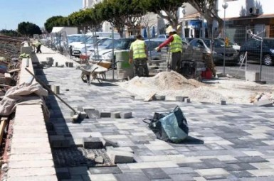 El proyecto, que cuenta con un presupuesto cercano a los 1,5 millones de euros, contempla la creación de un gran paseo en Arroyo de la Miel.