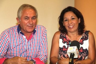 La asociación ha promovido un desfile de moda infantil y celebrará concursos de decoración de terrazas y de tapas flamencas
