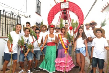 Cientos de vecinos acompañaron a su Patrona hasta el parque rústico Casablanca. 