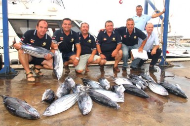 20120818_TORNEO_PESCA_ALTURA_BENALMADENA (15) La embarcación Kaimán I de Manuel Gálvez consiguió hacerse con el primer Premio al Mayor Peso, con un total de 166,8 kilos