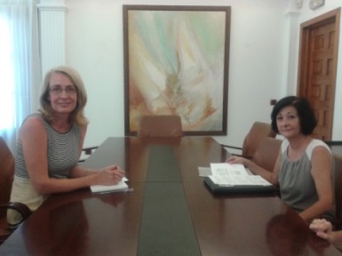 La regidora ha mostrado la voluntad del Gobierno municipal de trabajar de manera conjunta con la ONG.
