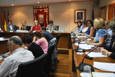 Dolores Balbuena Gómez ha tomado posesión de su cargo como nueva concejala del PSOE en el Pleno de hoy.