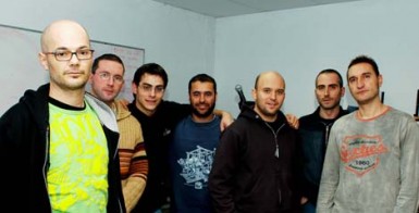 La formación más exitosa del folk nacional de raíz celta, aterriza en la Costa del Sol en el marco de un fin de semana netamente rockero que marca el ecuador de la agenda cultural de Septiembre en la localidad.