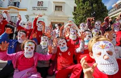 La programación arrancará este viernes y consistirá en la segunda batalla de gallos que acogerá la plaza del Parque Innova, desde las 19:00 hasta las 22:00 horas.