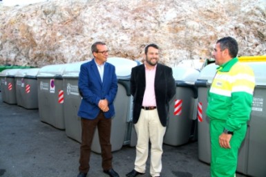 La incorporación permitirá implantar nuevas rutas de carga lateral y reciclaje y llevar a cabo una retirada más eficiente, según ha anunciado el concejal de RSU, Juan Olea. 