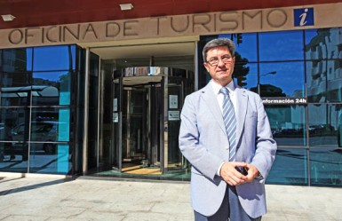El concejal de Turismo, Adolfo Fernández, asistió a las I Jornada de Turismo Familiar en Madrid. 