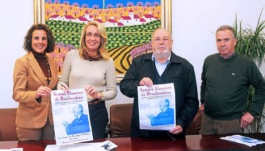 La alcaldesa, Paloma García Gálvez, ha presentado la iniciativa, organizada por la Peña La Repompa y que incluye recitales de cante y guitarra, proyecciones y conciertos educativos en los colegios. 