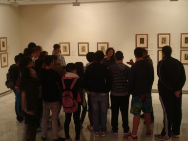 La actividad incluye un recorrido didáctico por la muestra del genial artista maño
