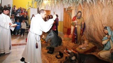 Más de medio centenar de benalmadenses asistieron al evento, en el que participó la pastoral de la Peña Rociera de Arroyo de la Miel.