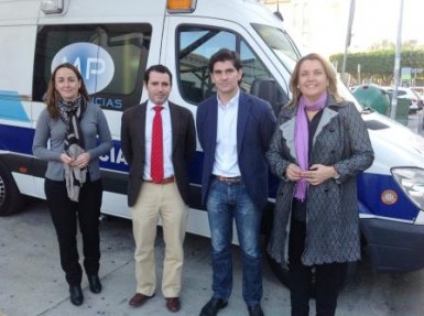 El secretario general del PP de Benalmádena, José Antonio Serrano, asegura que “en horario nocturno y de fines de semana, contamos con una sola ambulancia para un municipio de cerca de 70.000 habitantes”.