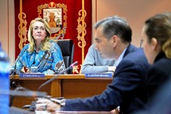 La concejala de Sanidad, Inmaculada Hernández, ha destacado la encomiable labor de Hunt en la atención de las personas que sufren la enfermedad del cáncer en fase avanzada.