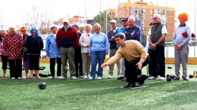 El grupo cuenta con varios campeones nacionales, y practican su afición los lunes y martes por la mañana y los jueves por la tarde en el Campo de Fútbol ‘El Tomillar’, en Arroyo de la Miel.
