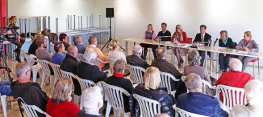La regidora ha ratificado su firme compromiso con la plena integración de la comunidad de vecinos extranjeros en la sociedad benalmadense.