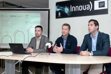 El concejal de Juventud, Rafael Obrero, ha animado a todos los jóvenes con voluntad emprendedora a formarse y apoyarse en el nuevo curso, una iniciativa básica para alcanzar el éxito en Benalmádena. 