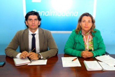 El Gobierno andaluz puso en marcha en mayo de 2011 este nuevo impuesto que aumentó el precio del agua para los benalmadenses en más de un 10 por ciento .