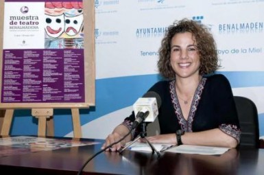 El programa cultural tiene como principal objetivo acercar a los benalmadenses al teatro a través de las representaciones que realizan los niños, jóvenes, adultos y mayores del municipio.