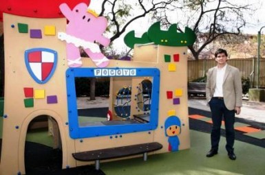 El concejal de Parques y Jardines, José Antonio Serrano, ha comprobado hoy el buen desarrollo de los trabajos. 