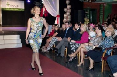 El evento benéfico consiguió recaudar más de 3.000 euros que se destinarán al mantenimiento de los pisos de residencia que la AECC tiene para niños oncológicos y familiares junto al Hospital Materno Infantil de Málaga,