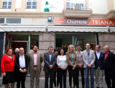La alcaldesa, Paloma García Gálvez, ha presidido el acto de homenaje y ha resaltado la calidad humana del empresario benalmadense