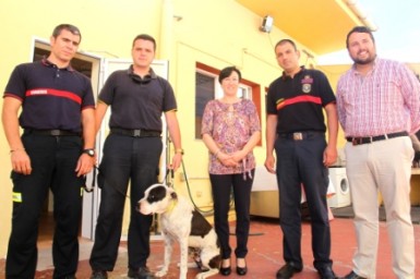 La concejala de Seguridad, Concepción Tejada, apuesta por la formación continua de los profesionales para la mejora del servicio.