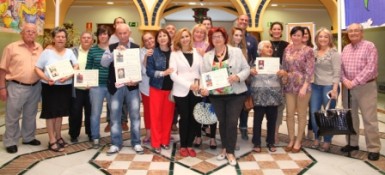 La ganadora del certamen ha sido la Hermandad de Nuestro Padre Jesús Coronado de Espinas, que montó su cruz en colaboración con la Asociación de Vecinos de Carola.