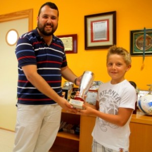 Entre sus logros, el joven deportista fue nombrado campeón del Campeonato de Andalucía de Kárate 2011 en la categoría de alevín y quedó tercero en el Campeonato de España el mismo año.
