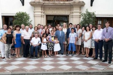 La alcaldesa, Paloma García Gálvez, destaca que el reconocimiento era “una deuda que Benalmádena tenía contraída con un hombre que ha velado por mantener nuestras más arraigadas tradiciones”.