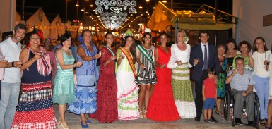 La feria de Benalmádena Pueblo arrancó motores en la noche del pasado miércoles y se celebrará por todo lo alto hasta el próximo domingo. 