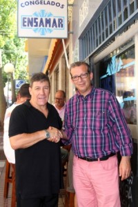 El concejal de Bienestar Social, Francisco Salido, ha presentado hoy la iniciativa, que consistirá en premiar con una consumición de cerveza a la persona que done alimentos no perecederos, los cuales se destinarán al Comedor Social.