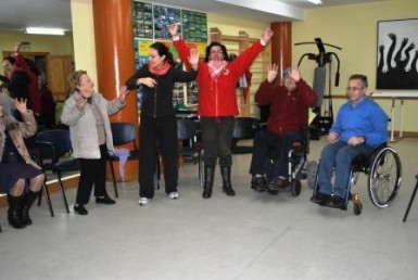 El proyecto se enmarca en el programa ‘Contamos Contigo; Sin Barreras’, centrado en ofrecer la posibilidad de disfrutar del baile y de la música a las personas que sufren problemas de movilidad reducida.