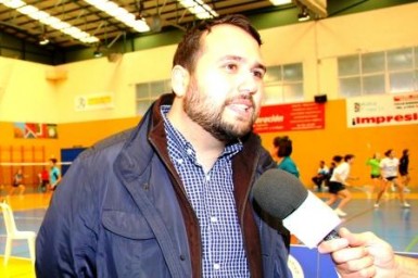 El concejal de Deportes, Juan Olea, ha animado al club local “a aumentar las bases incorporando a los más jóvenes en sus filas”.