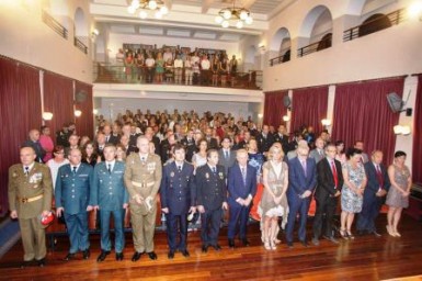 La regidora y su homólogo en Torremolinos han presidido la celebración, que este año ha tenido lugar en el municipio vecino y que ha reunido a más de 200 personas. 