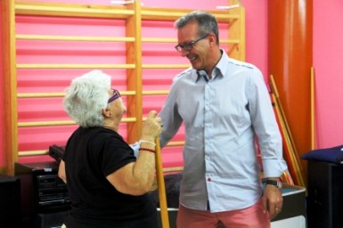 El concejal de Bienestar Social, Francisco Salido, ha comprobado hoy el buen desarrollo de los trabajos. 