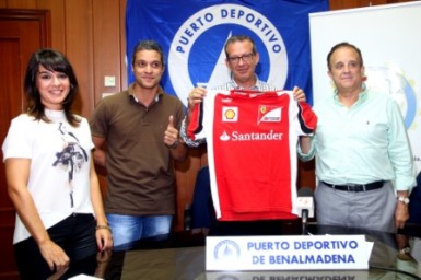 El concejal del área, Francisco Salido ha explicado que “se trata de un encuentro de vehículos deportivos de lujo que se reedita cada año debido al importante número de visitantes que se ven interesados por esta curiosa y espectacular exhibición de belleza y potencia”.