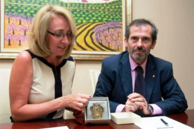 Los alumnos de la Escuela Práctica Jurídica y los abogados con menos de tres años desde su incorporación serán los beneficiados del programa formativo.
