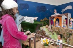 La concejala de Cultura, Yolanda Peña, presidió la inauguración del tradicional Belén Mexicano en el Museo de Arte Precolombino ‘Felipe Orlando’ de Benalmádena Pueblo.
