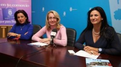 La Delegación de Comercio del Ayuntamiento de Benalmádena ha impulsado una campaña navideña para incentivar el consumo y las compras en el comercio local, con el lema “Estas navidades, tus compras en tu comercio de siempre. Lo mejor para ti, lo mejor para tu municipio”. Una iniciativa que cuenta con el respaldo de la Asociación de Comerciantes del Puerto y de la Asociación de Comerciantes y Empresarios de Benalmádena (ACEB).